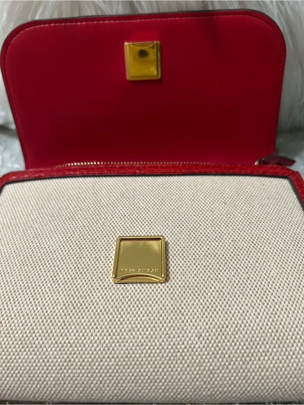 NWT Tory Burch Eleanor, Small, White/Red Convertible canvas bag w/Gold Chain